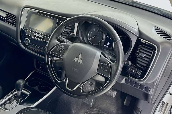 2018 Mitsubishi OUTLANDER ES 7 SEAT (AWD) ZL MY19