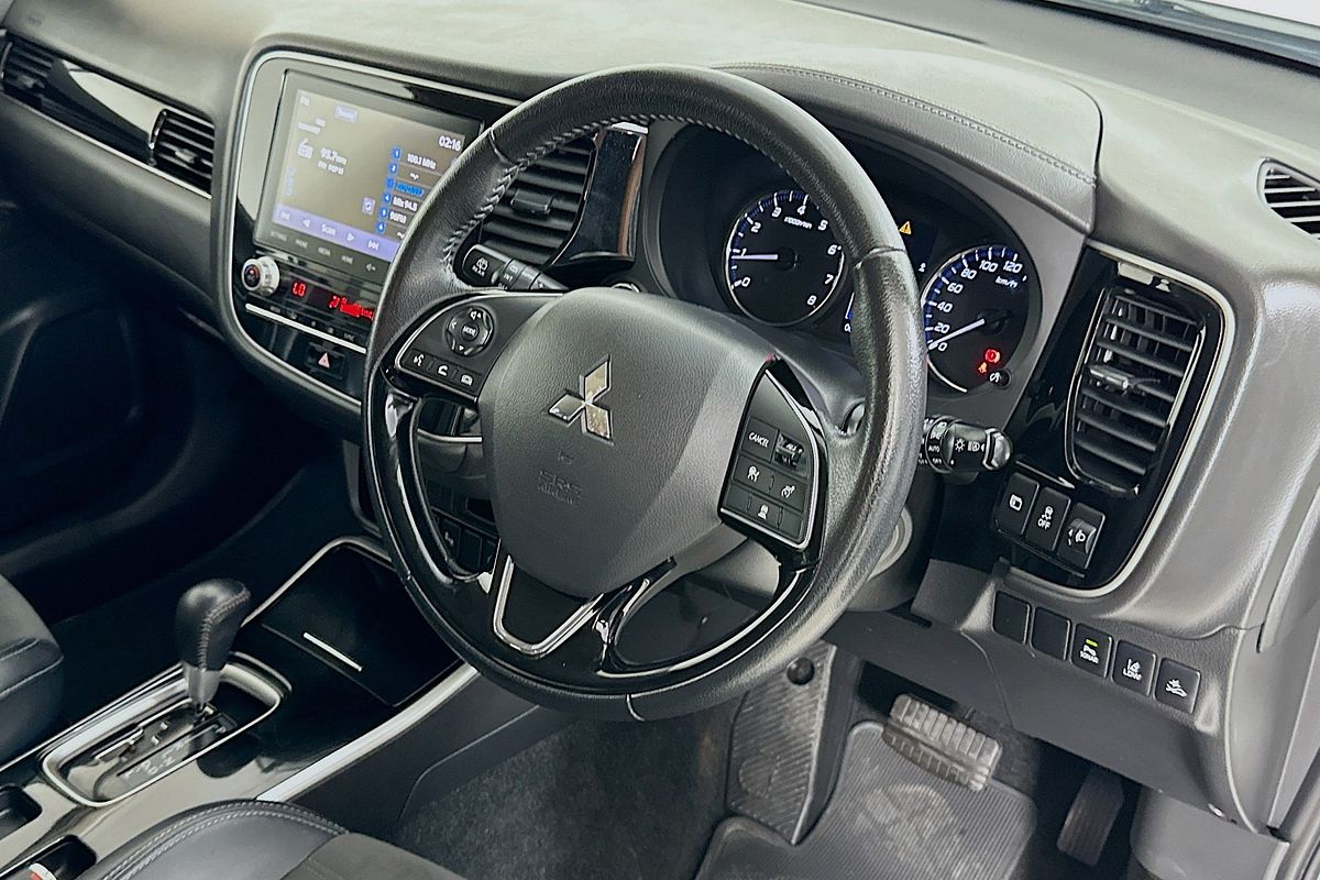 2021 Mitsubishi OUTLANDER LS 7 SEAT (2WD) ZL MY21