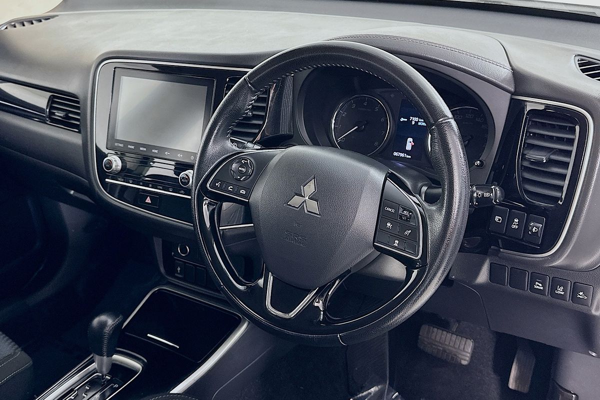 2021 Mitsubishi OUTLANDER ES 7 SEAT (2WD) ZL MY21