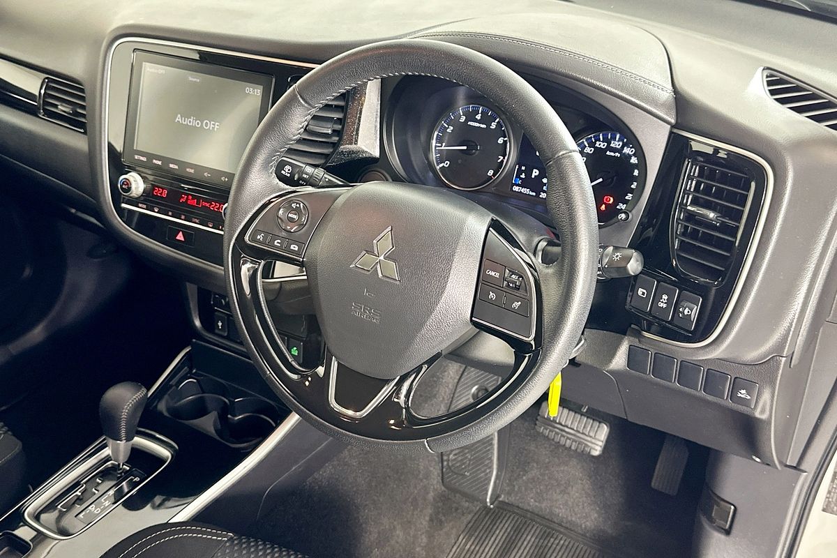 2020 Mitsubishi OUTLANDER ES 7 SEAT (2WD) ZL MY20