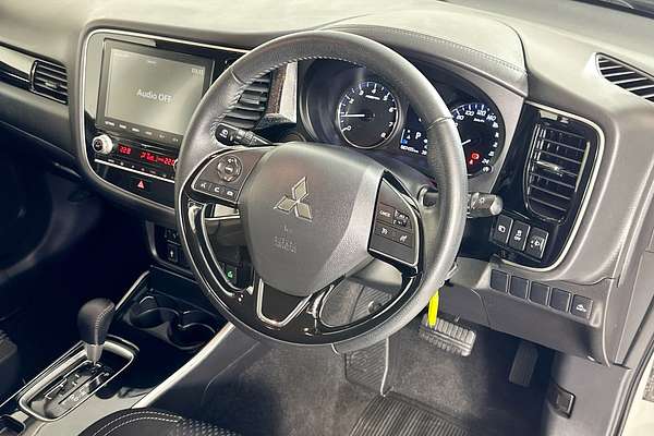 2020 Mitsubishi OUTLANDER ES 7 SEAT (2WD) ZL MY20