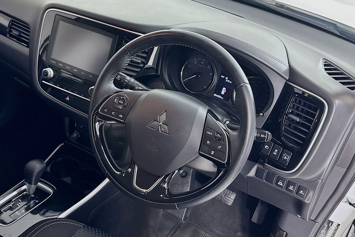 2020 Mitsubishi OUTLANDER ES 7 SEAT (2WD) ZL MY21