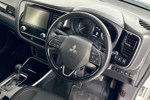 2021 Mitsubishi OUTLANDER ES 7 SEAT (2WD) ZL MY21