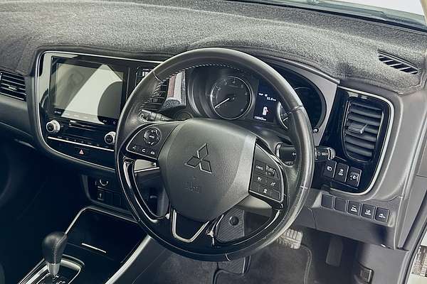 2020 Mitsubishi OUTLANDER ES 7 SEAT (2WD) ZL MY20