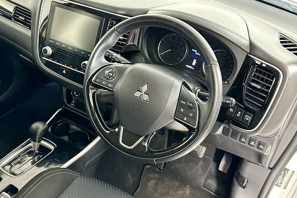 2021 Mitsubishi OUTLANDER ES 7 SEAT (2WD) ZL MY21