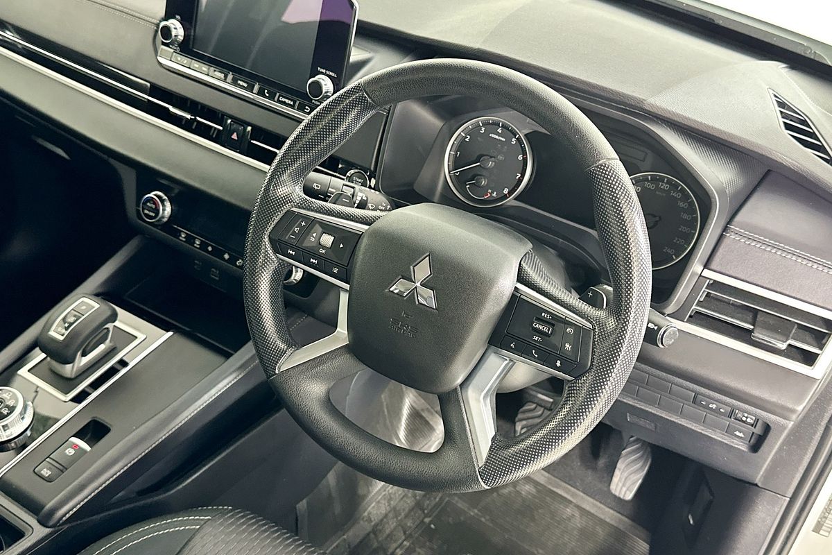 2023 Mitsubishi OUTLANDER ES 5 SEAT (AWD) ZM MY23