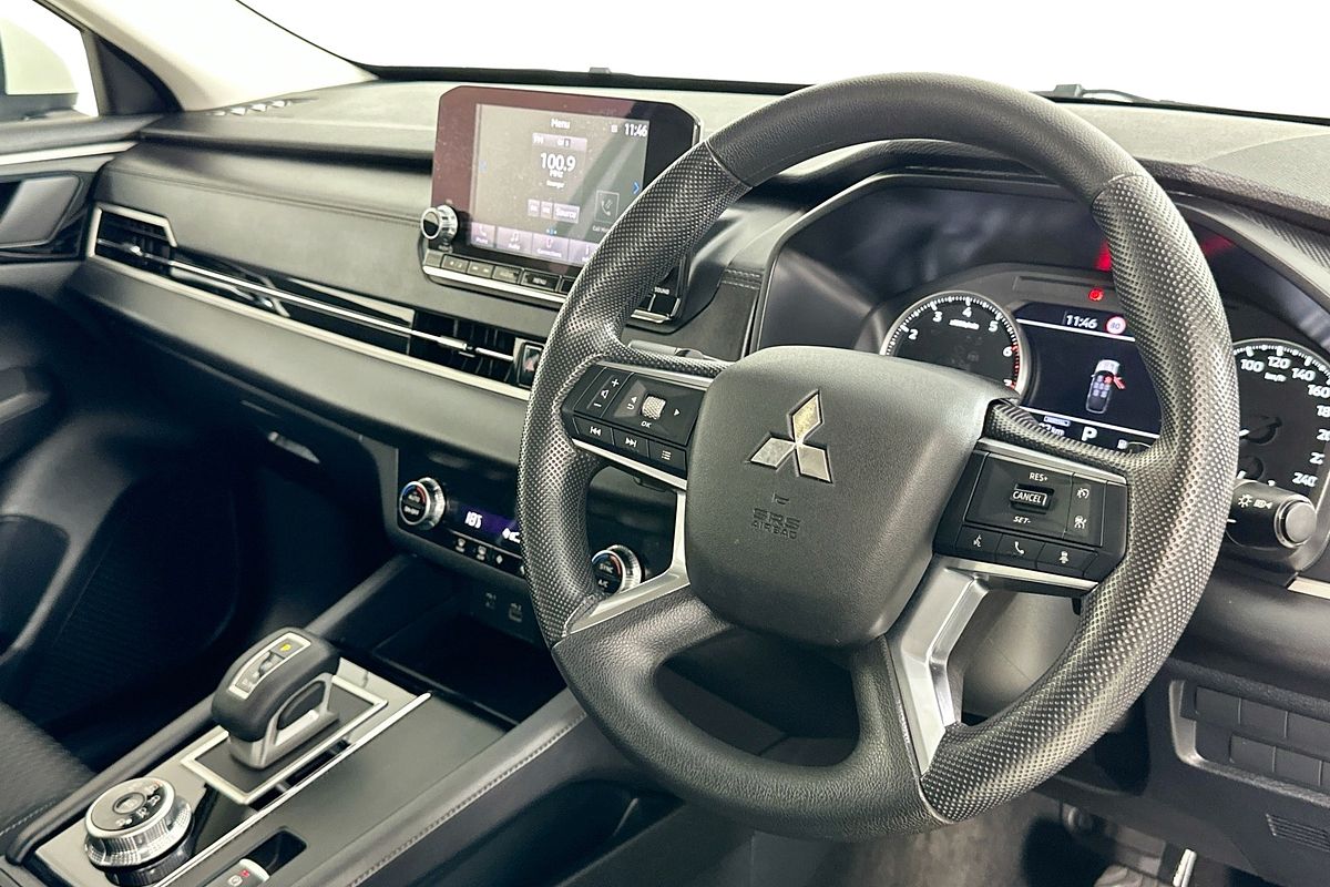 2023 Mitsubishi OUTLANDER ES 7 SEAT (2WD) ZM MY23