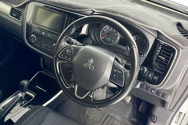 2017 Mitsubishi OUTLANDER LS (4x2) ZK MY17