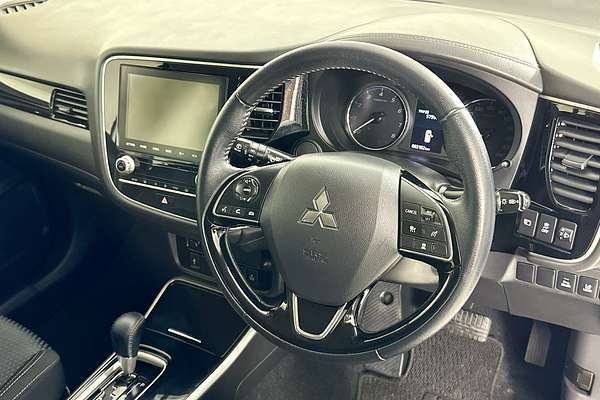 2021 Mitsubishi OUTLANDER ES 7 SEAT (2WD) ZL MY21