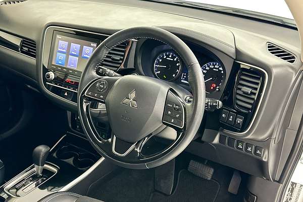 2021 Mitsubishi OUTLANDER LS 7 SEAT (2WD) ZL MY21