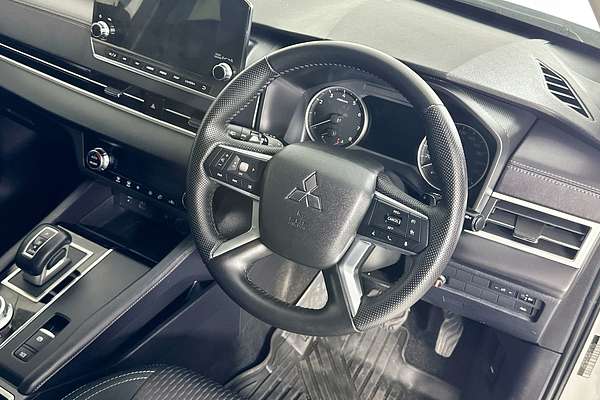 2023 Mitsubishi OUTLANDER LS 7 SEAT (AWD) ZM MY23