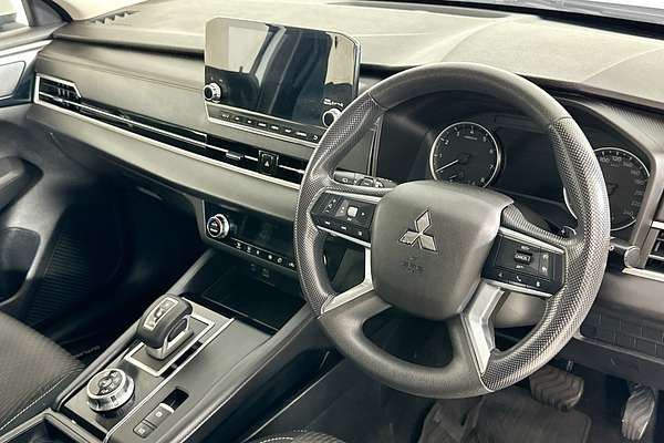 2022 Mitsubishi OUTLANDER ES 7 SEAT (2WD) ZM MY22