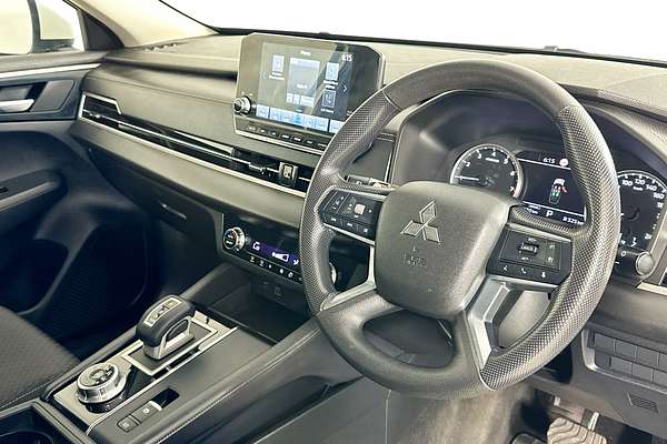 2022 Mitsubishi OUTLANDER ES 7 SEAT (2WD) ZM MY22.5