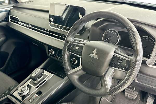 2022 Mitsubishi OUTLANDER ES 7 SEAT (2WD) ZM MY22