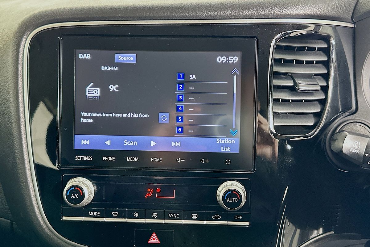2021 Mitsubishi OUTLANDER ES 7 SEAT (2WD) ZL MY21