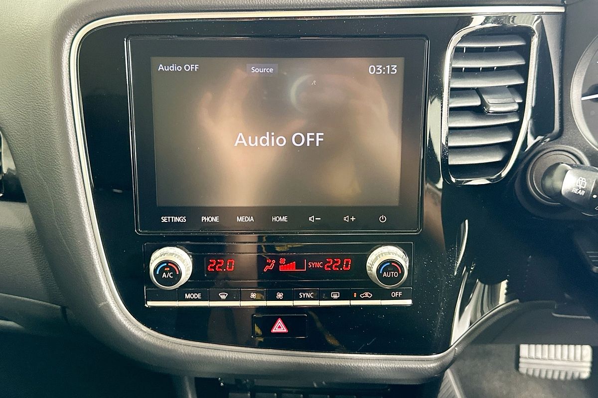 2020 Mitsubishi OUTLANDER ES 7 SEAT (2WD) ZL MY20
