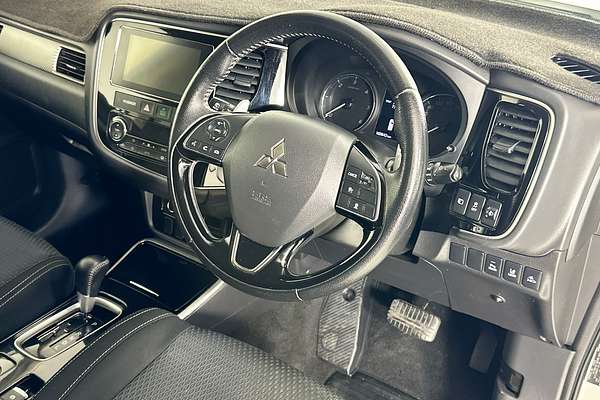 2018 Mitsubishi OUTLANDER LS 7 SEAT (AWD) ZL MY18.5