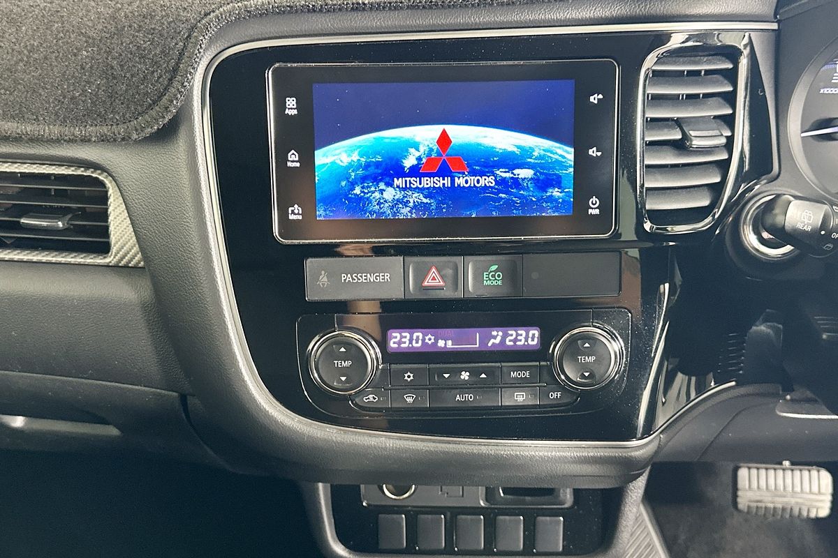 2018 Mitsubishi OUTLANDER LS 7 SEAT (AWD) ZL MY18.5
