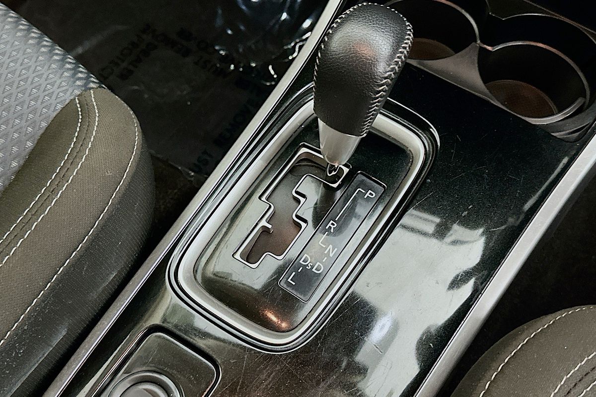 2020 Mitsubishi OUTLANDER ES 7 SEAT (AWD) ZL MY20