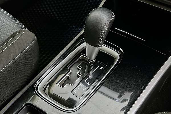 2020 Mitsubishi Outlander ES ZL