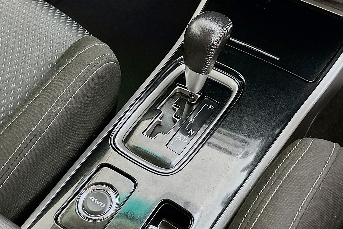 2017 Mitsubishi OUTLANDER LS SAFETY PACK (4x4) 7 SEATS ZK MY17