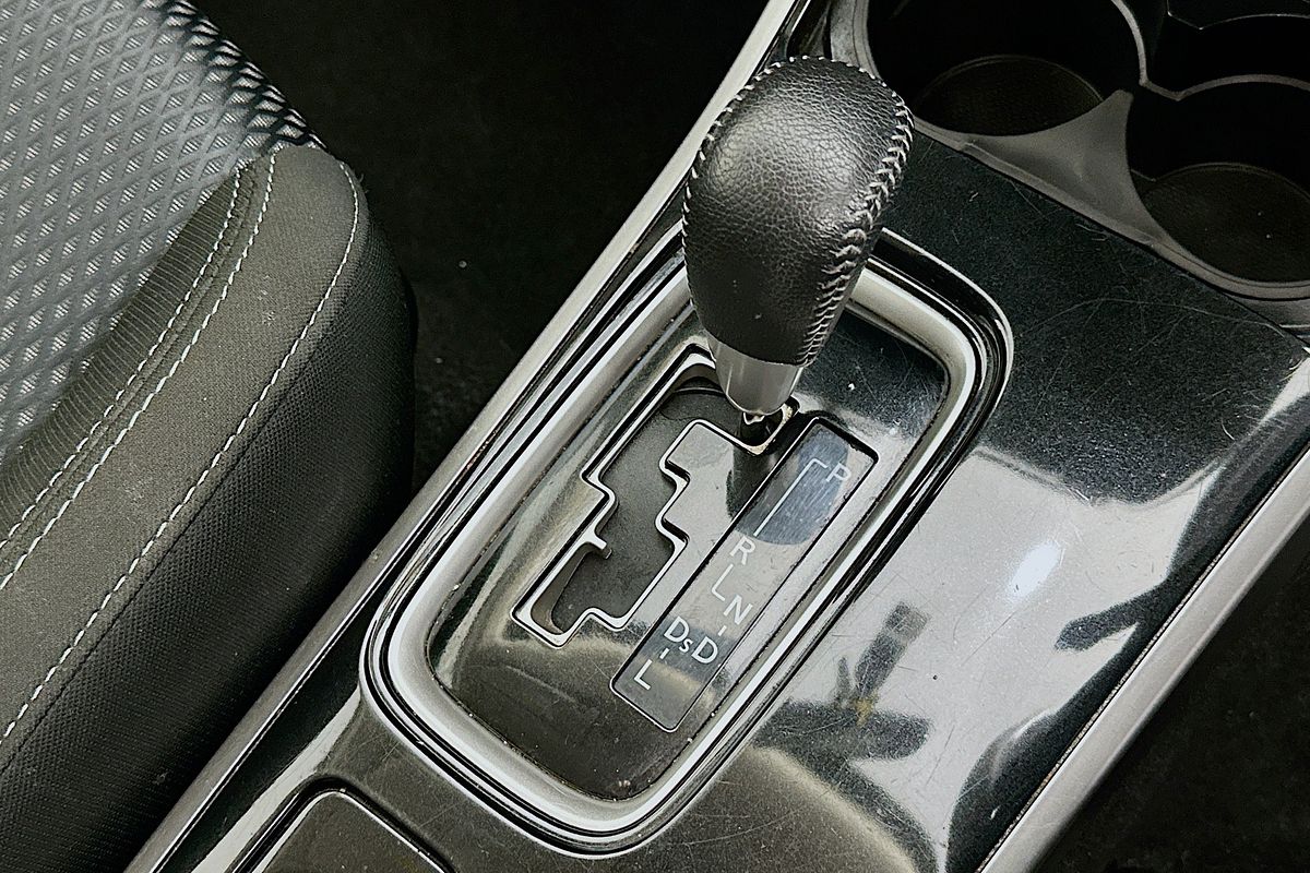 2018 Mitsubishi OUTLANDER ES 7 SEAT (AWD) ZL MY19