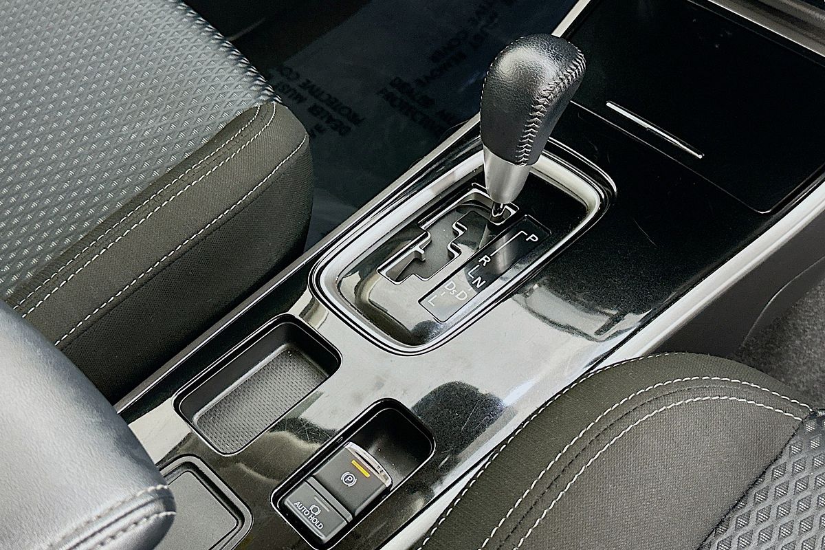 2021 Mitsubishi OUTLANDER ES 7 SEAT (2WD) ZL MY21