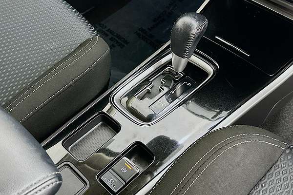 2021 Mitsubishi OUTLANDER ES 7 SEAT (2WD) ZL MY21