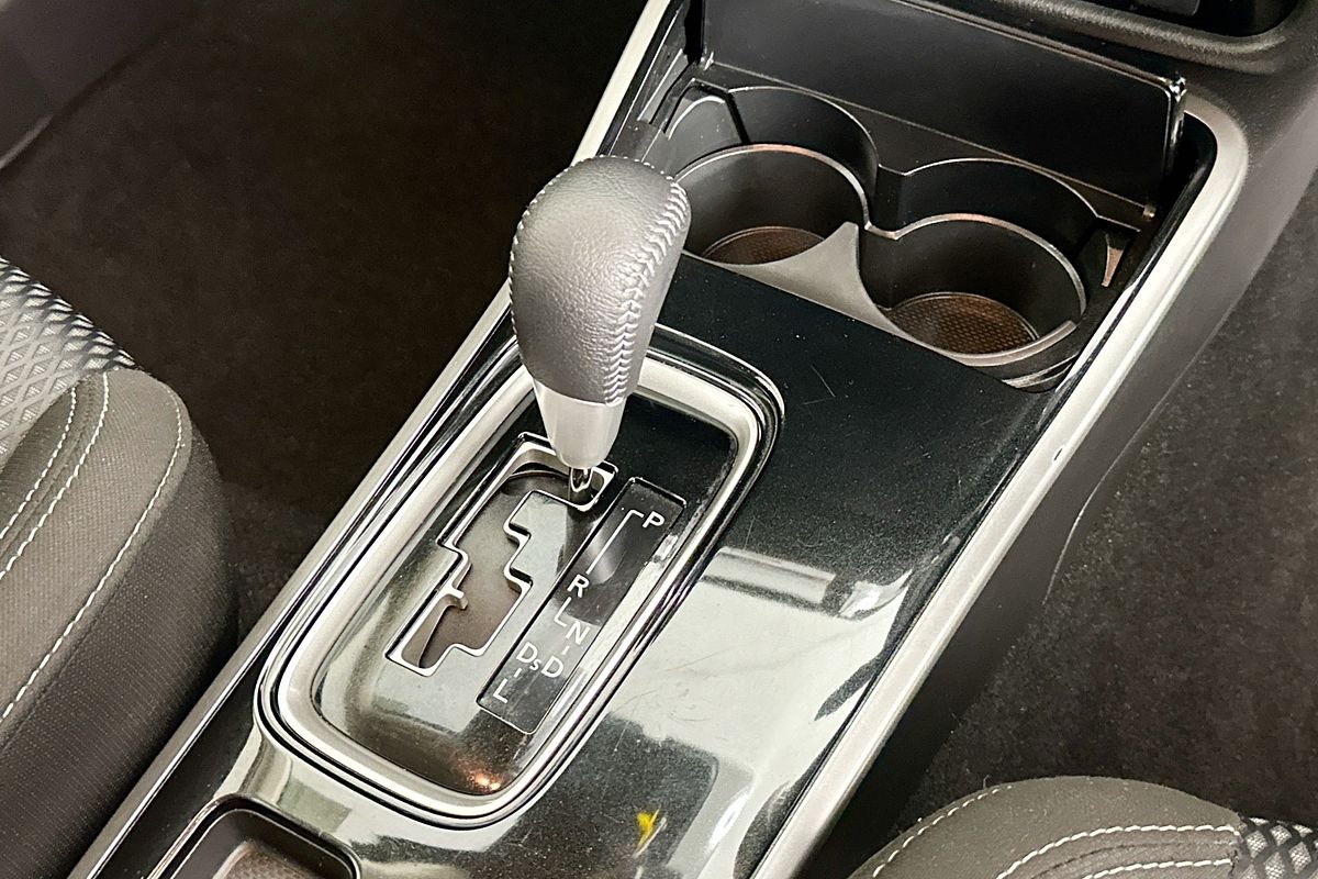 2020 Mitsubishi OUTLANDER ES 7 SEAT (2WD) ZL MY20