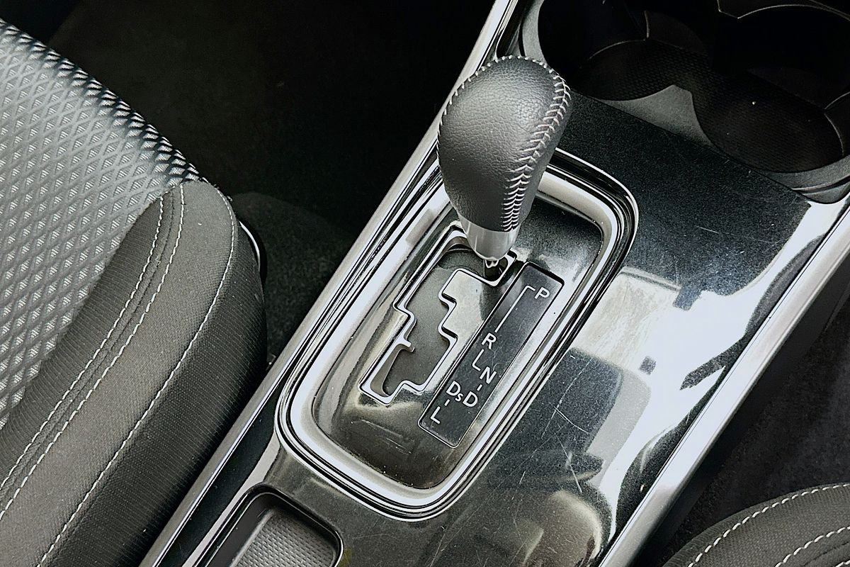 2020 Mitsubishi OUTLANDER ES 7 SEAT (2WD) ZL MY21