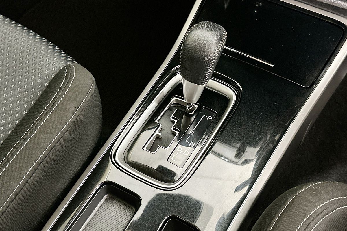 2021 Mitsubishi OUTLANDER ES 7 SEAT (2WD) ZL MY21