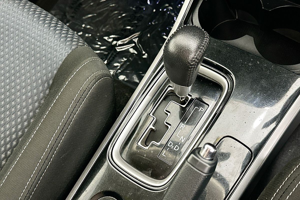 2017 Mitsubishi OUTLANDER LS (4x2) ZK MY17