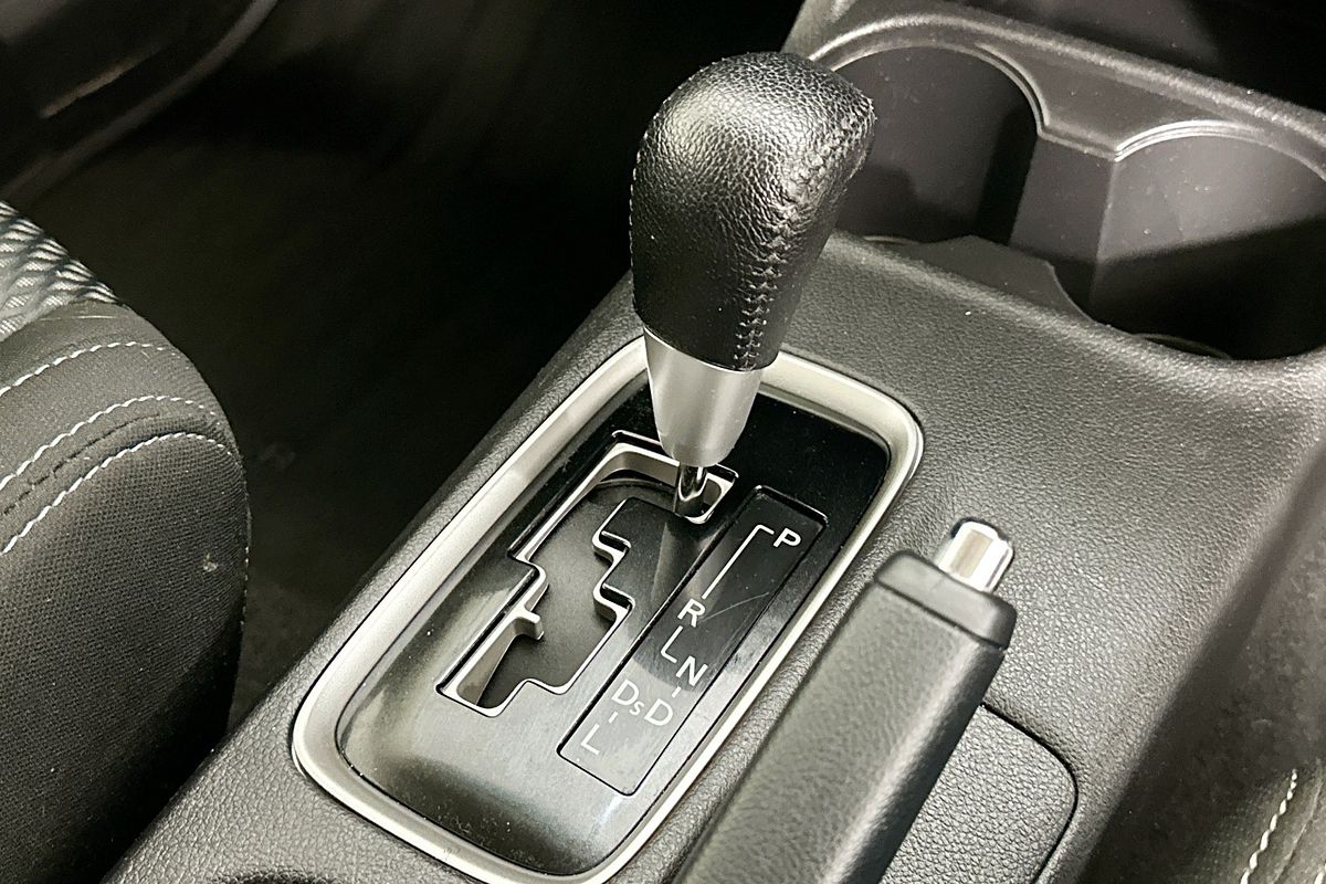 2016 Mitsubishi OUTLANDER LS (4x4) ZK MY16