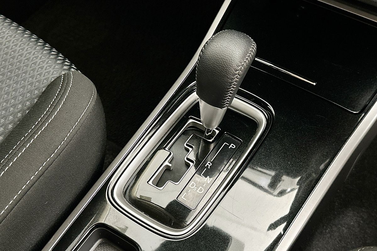 2021 Mitsubishi OUTLANDER ES 7 SEAT (2WD) ZL MY21