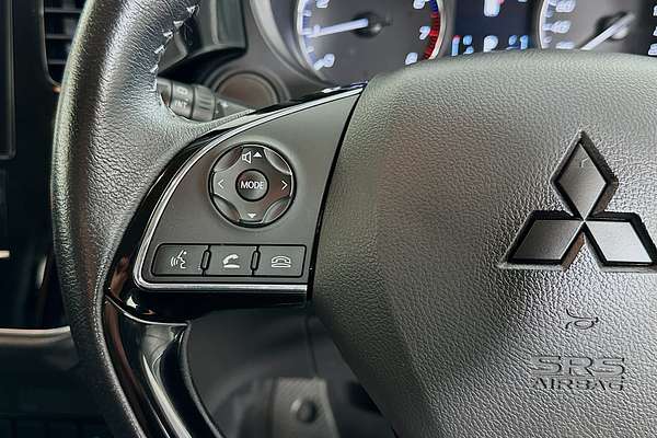 2020 Mitsubishi OUTLANDER ES 7 SEAT (AWD) ZL MY20
