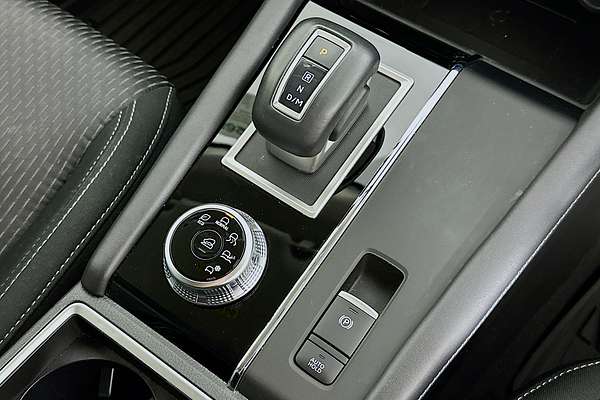 2024 Mitsubishi Outlander LS ZM