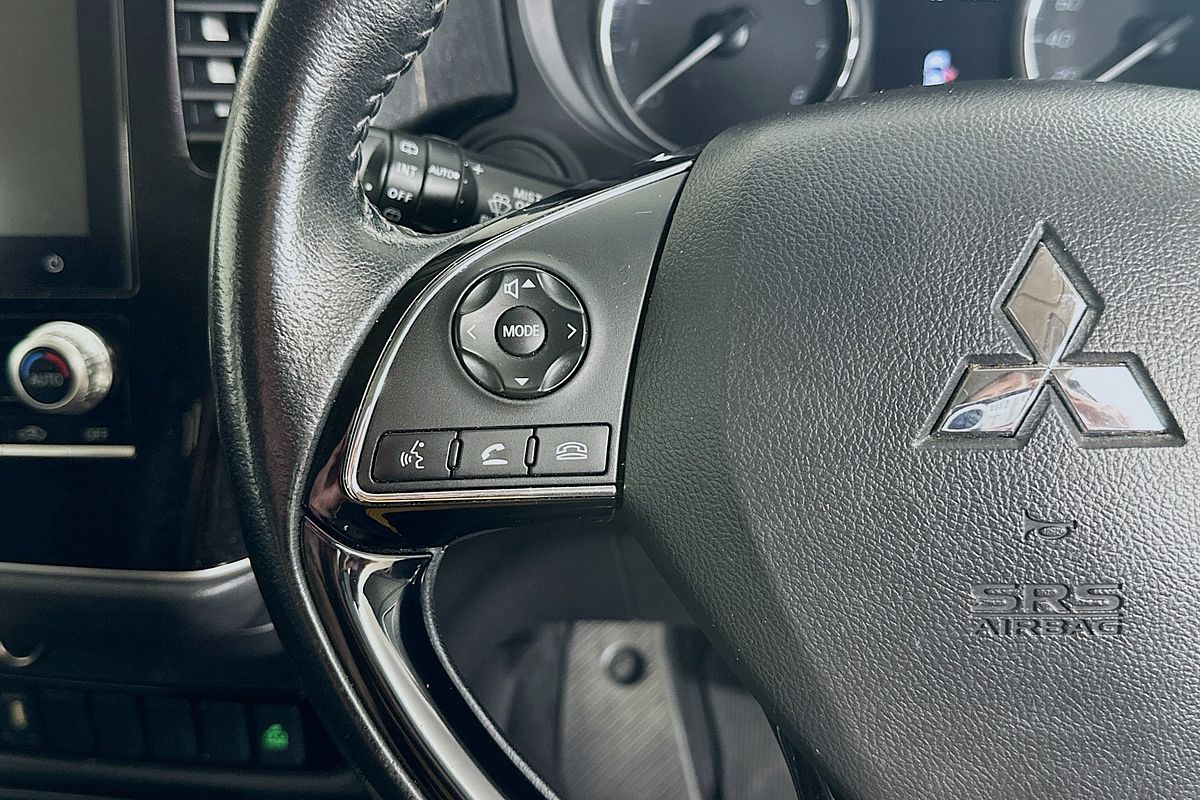 2021 Mitsubishi OUTLANDER ES 7 SEAT (2WD) ZL MY21