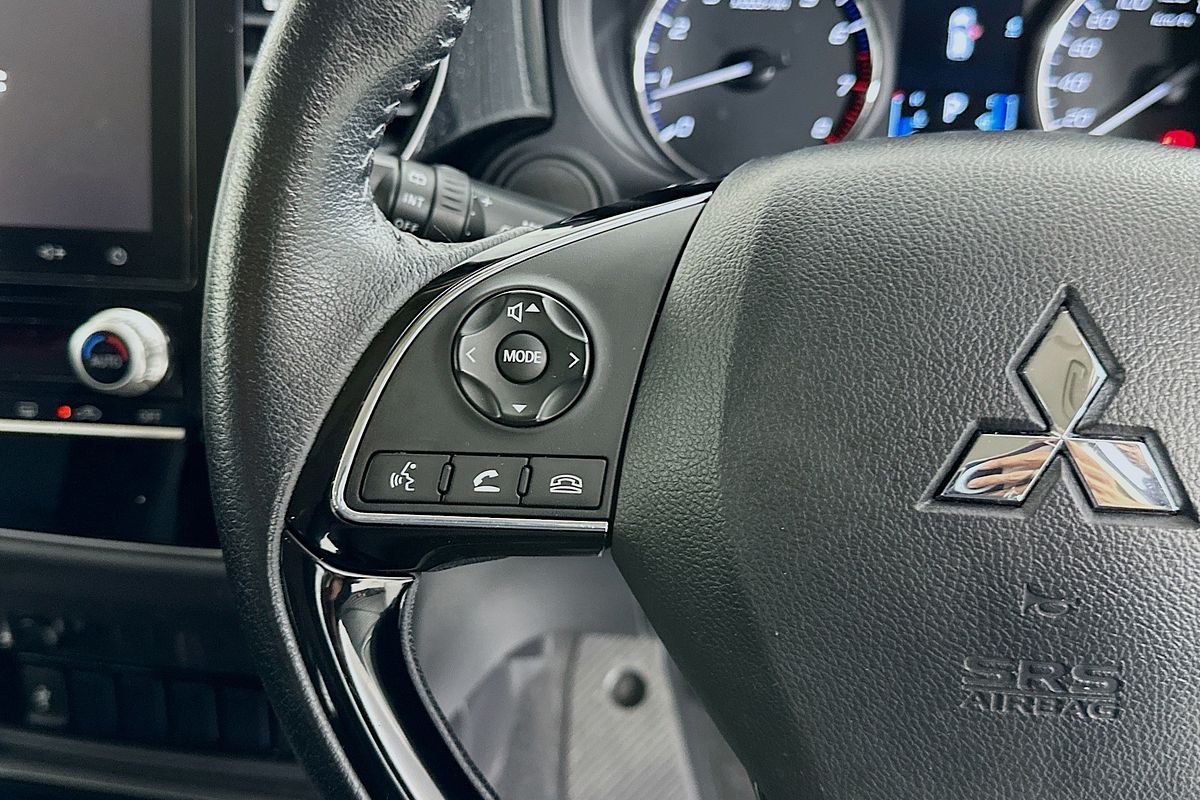 2021 Mitsubishi OUTLANDER ES ZL