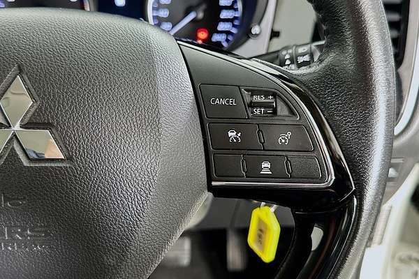 2021 Mitsubishi OUTLANDER ES 7 SEAT (AWD) ZL MY21