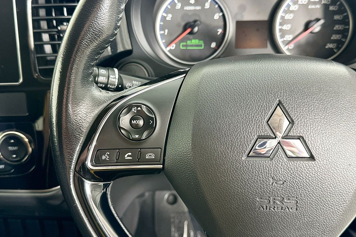 2017 Mitsubishi OUTLANDER LS (4x2) ZK MY17