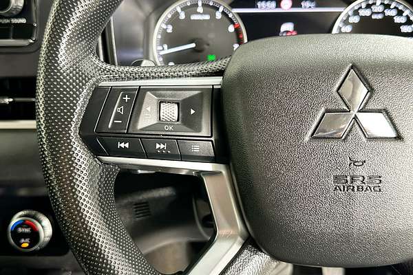 2024 Mitsubishi OUTLANDER ES 7 SEAT (2WD) ZM MY24
