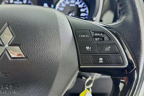 2021 Mitsubishi OUTLANDER ES 7 SEAT (AWD) ZL MY21