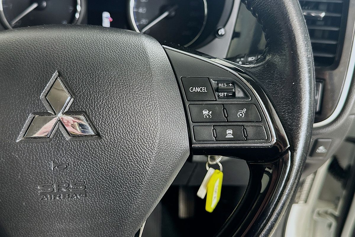2021 Mitsubishi OUTLANDER ES 7 SEAT (2WD) ZL MY21