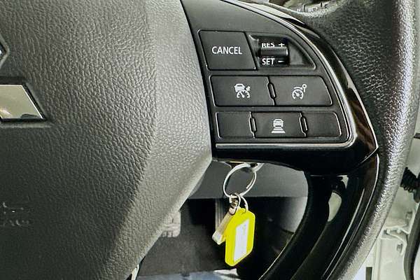 2021 Mitsubishi OUTLANDER ES ZL