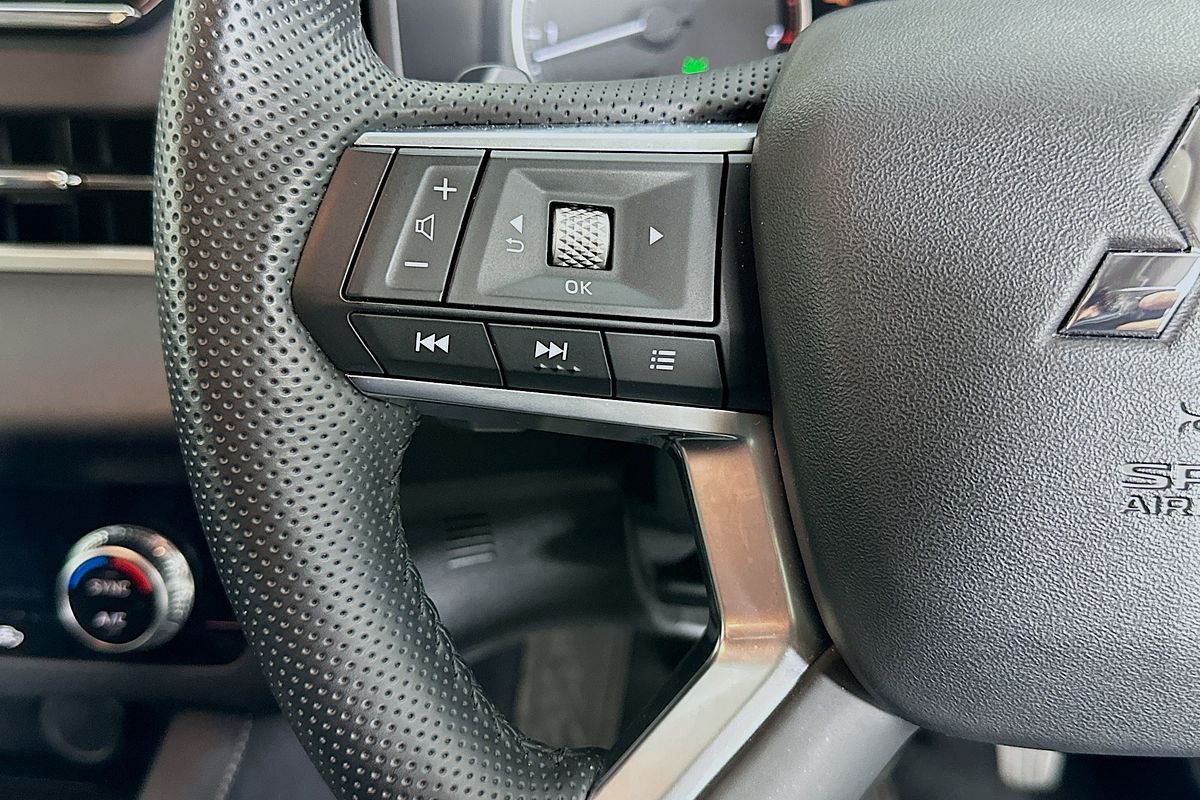 2024 Mitsubishi OUTLANDER LS 7 SEAT (2WD) ZM MY24
