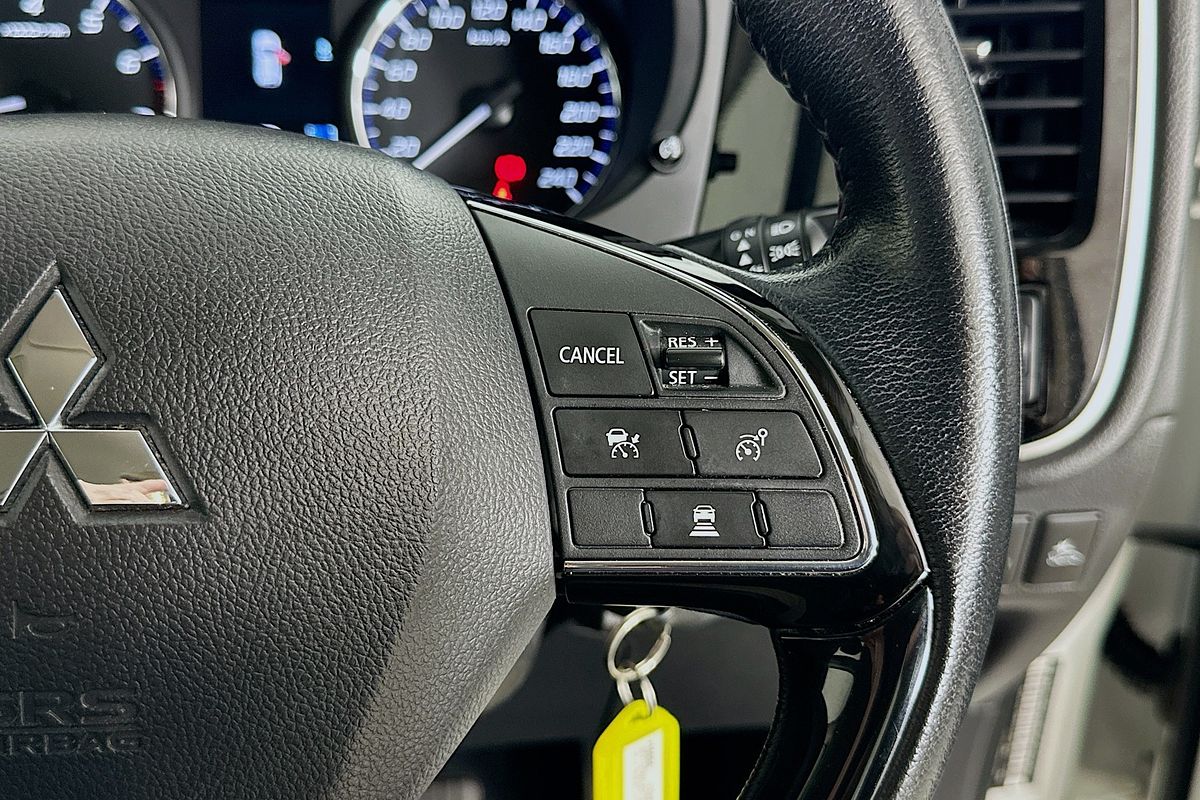 2021 Mitsubishi OUTLANDER ES 7 SEAT (2WD) ZL MY21