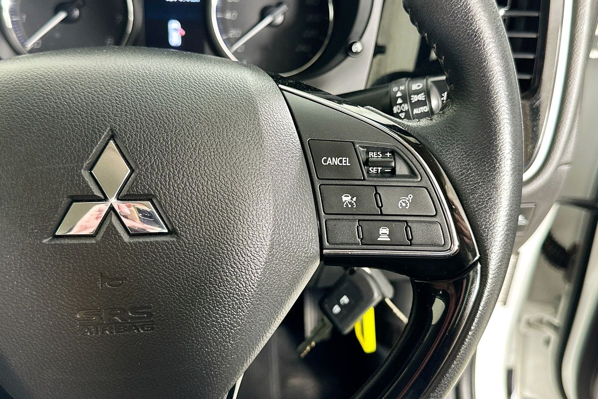 2021 Mitsubishi OUTLANDER ES 7 SEAT (2WD) ZL MY21