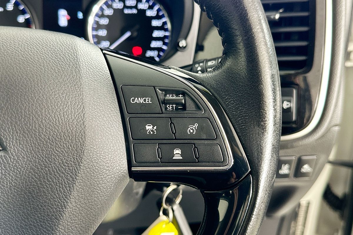 2021 Mitsubishi OUTLANDER ES 7 SEAT (2WD) ZL MY21
