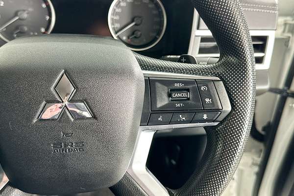 2023 Mitsubishi OUTLANDER ES 5 SEAT (AWD) ZM MY23