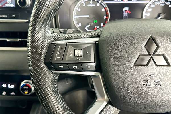 2021 Mitsubishi OUTLANDER ES 7 SEAT (2WD) ZM MY22